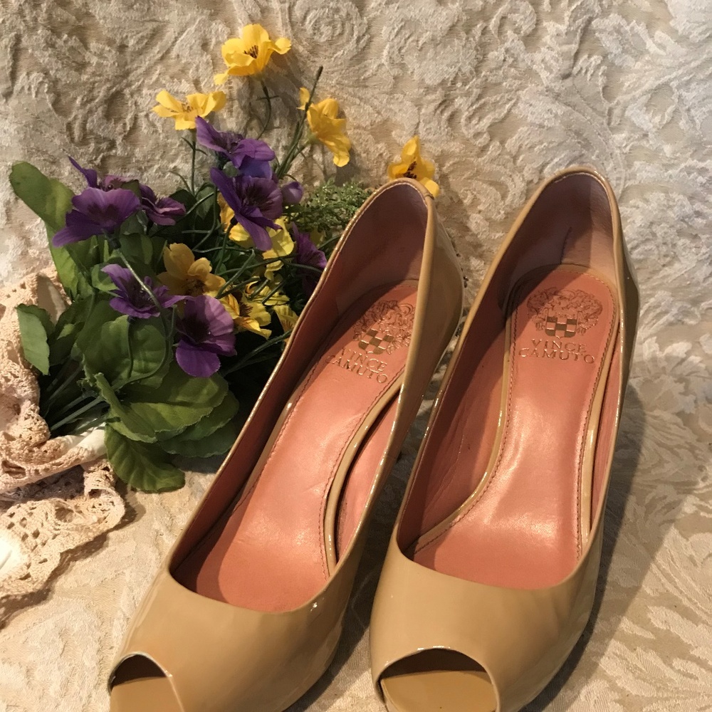 VINCE CAMUTO WOMAN'S HEELS